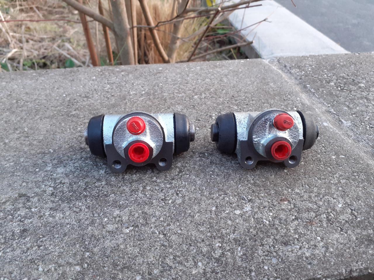 Cylindres de roue PEUGEOT 206 LesAnciennes.com