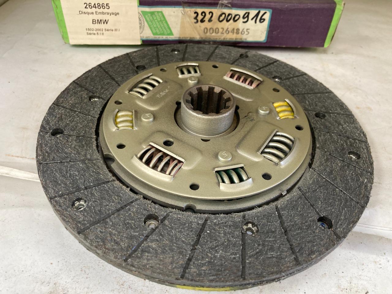 Disque embrayage BMW 1802 2002 316 318 320 LesAnciennes.com