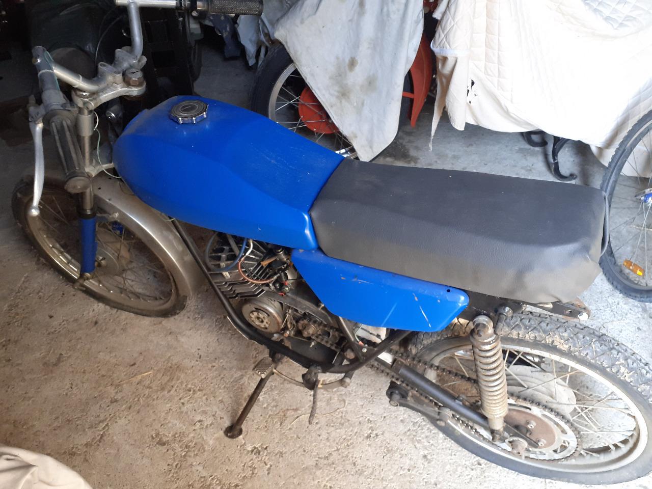 MOTO GUZZI 50 CROSS - 1974 LesAnciennes.com