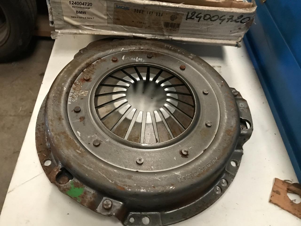 Mécanisme embrayage neuf BMW 525i 628CSI 728i LesAnciennes.com