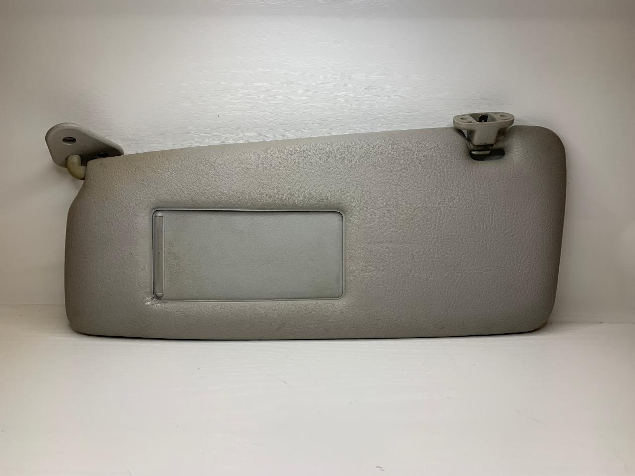 Pare-soleil gauche BMW E 34 LesAnciennes.com