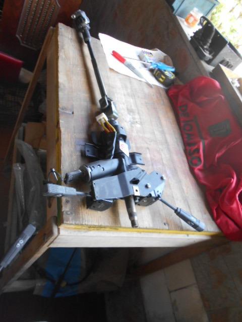 Colonne de direction et commodo De Tomaso Pantera LesAnciennes.com