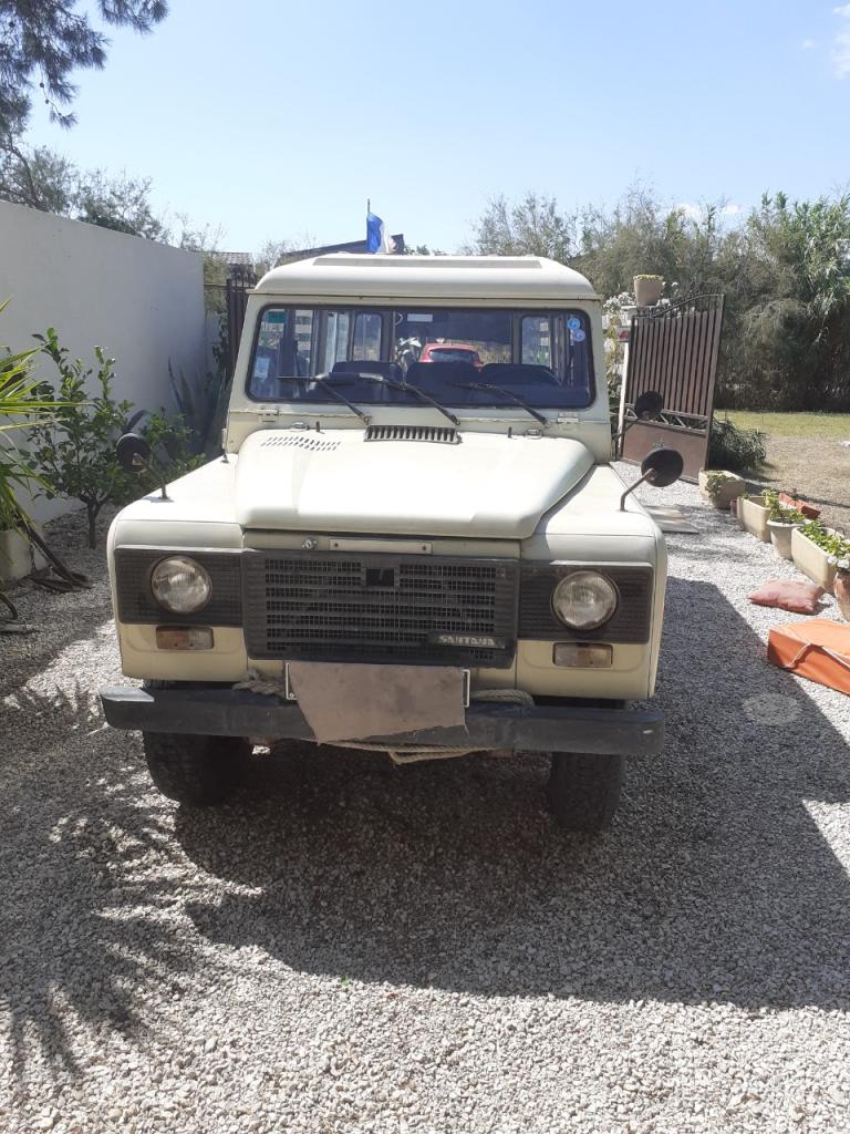 LAND ROVER 109 SANTANA SUPER 109 - 1983 LesAnciennes.com