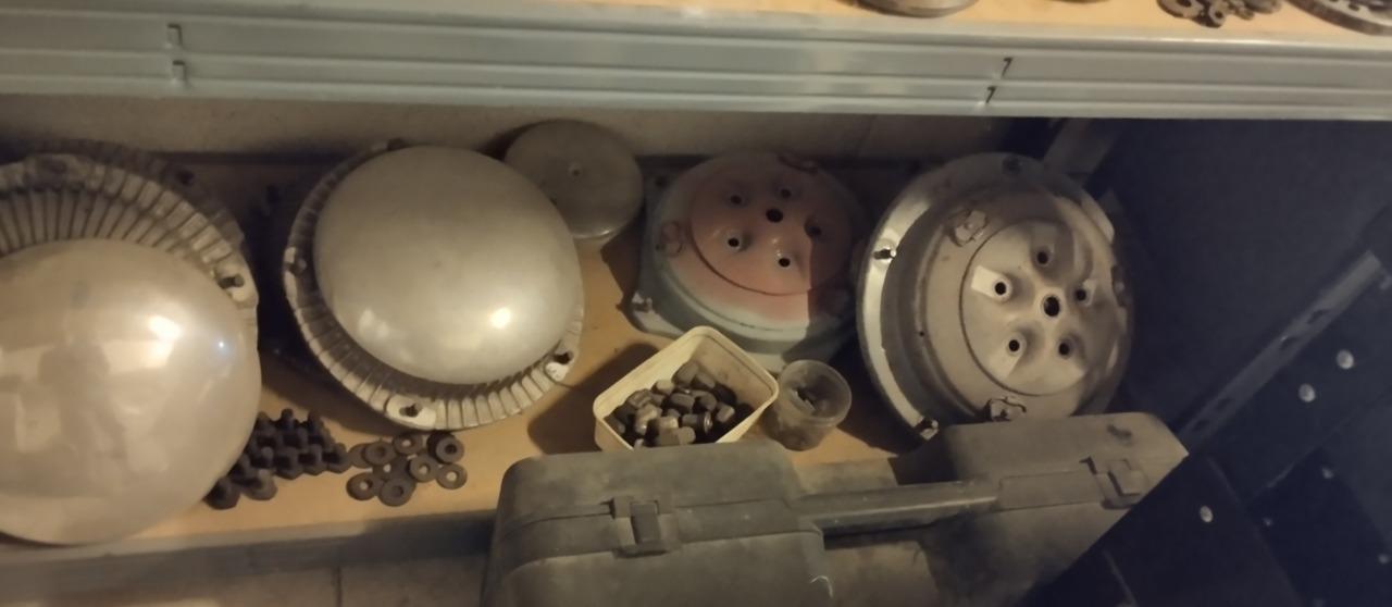 Pièces PANHARD Tambours de freins et Enjoliveurs LesAnciennes.com