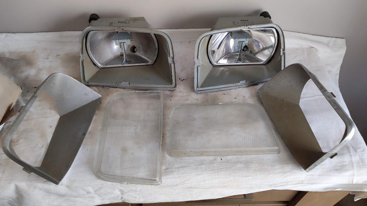 Phares avant Renault Super 5 GT Turbo LesAnciennes.com