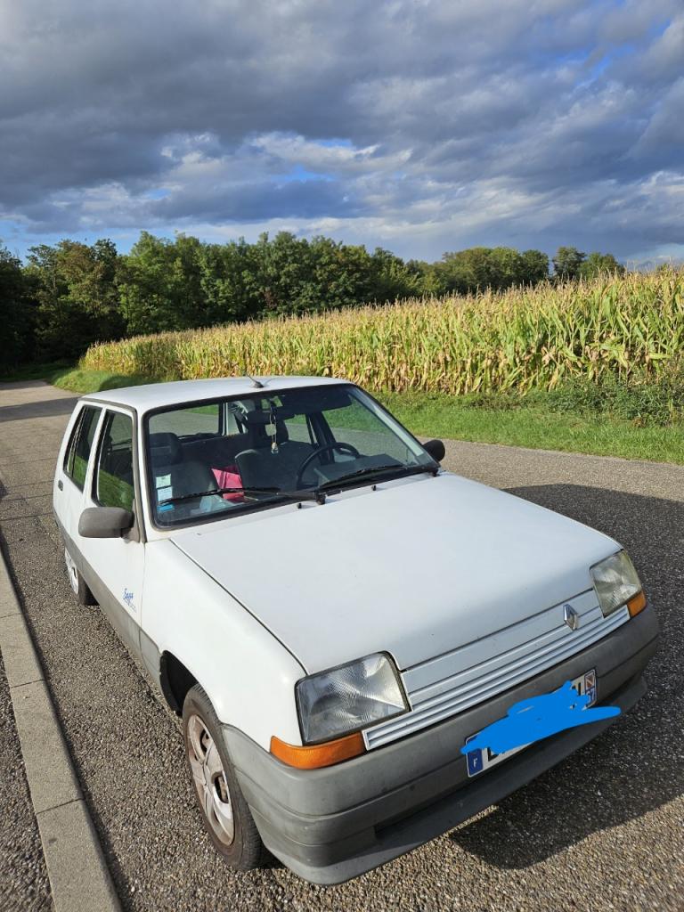 RENAULT Super 5 Saga - 1996 LesAnciennes.com
