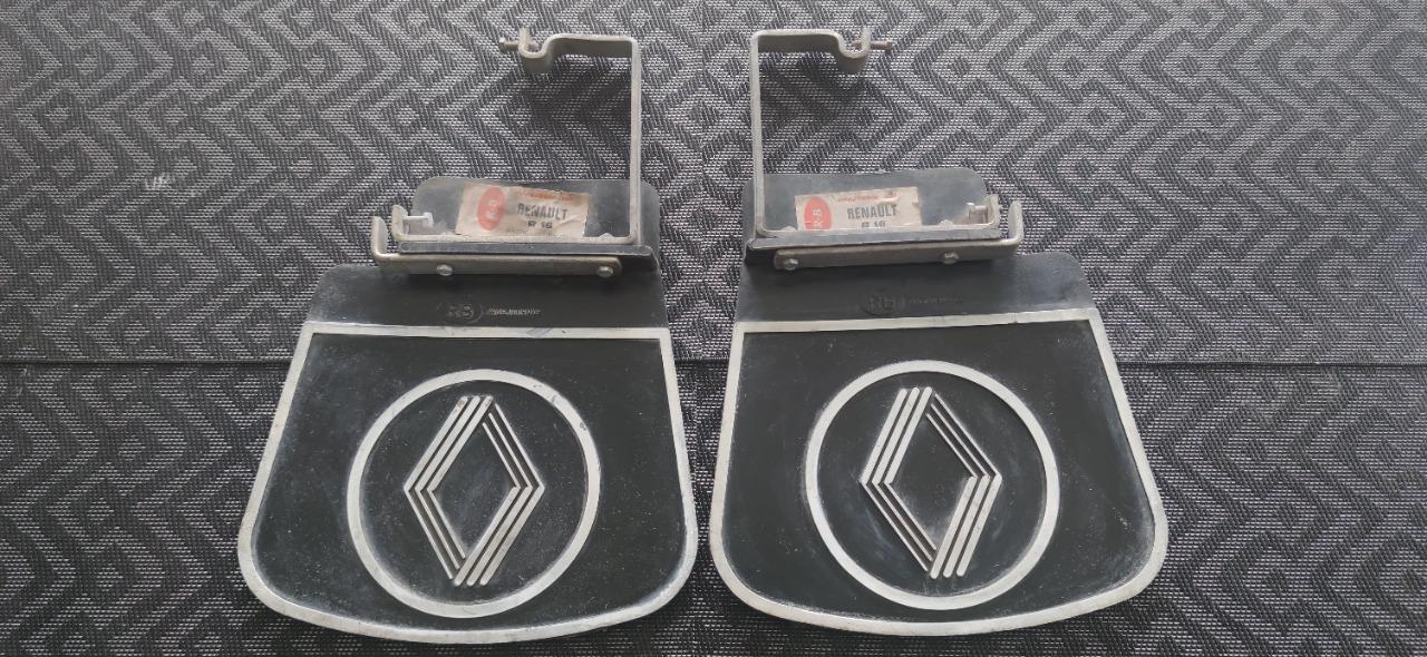 Bavettes arrière RENAULT 16 (R16) LesAnciennes.com