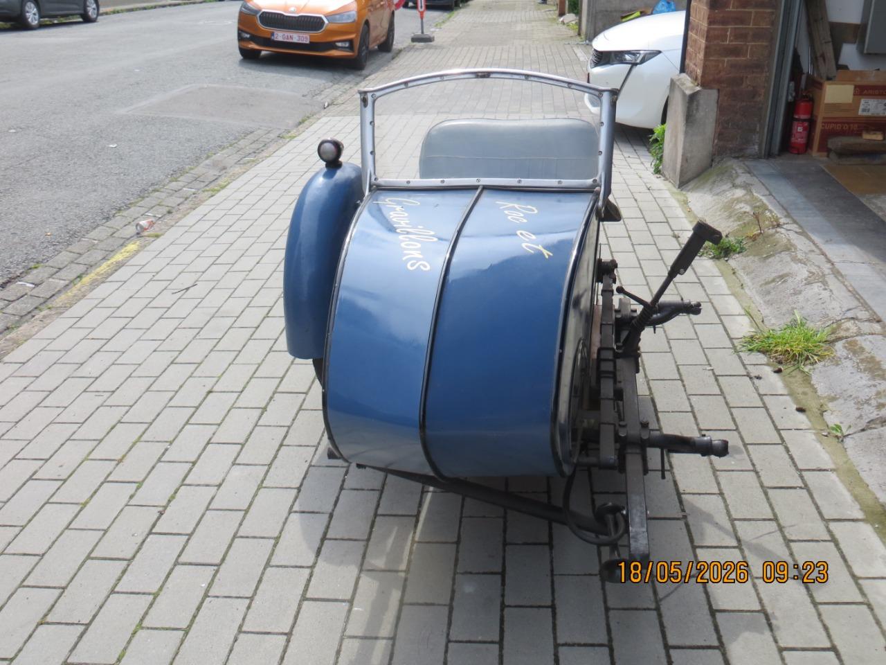 Side car de marque Belgian LesAnciennes.com