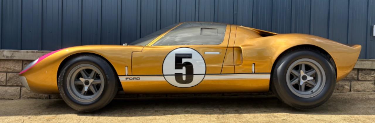 Demi Ford GT 40 maquette echelle 1 LesAnciennes.com