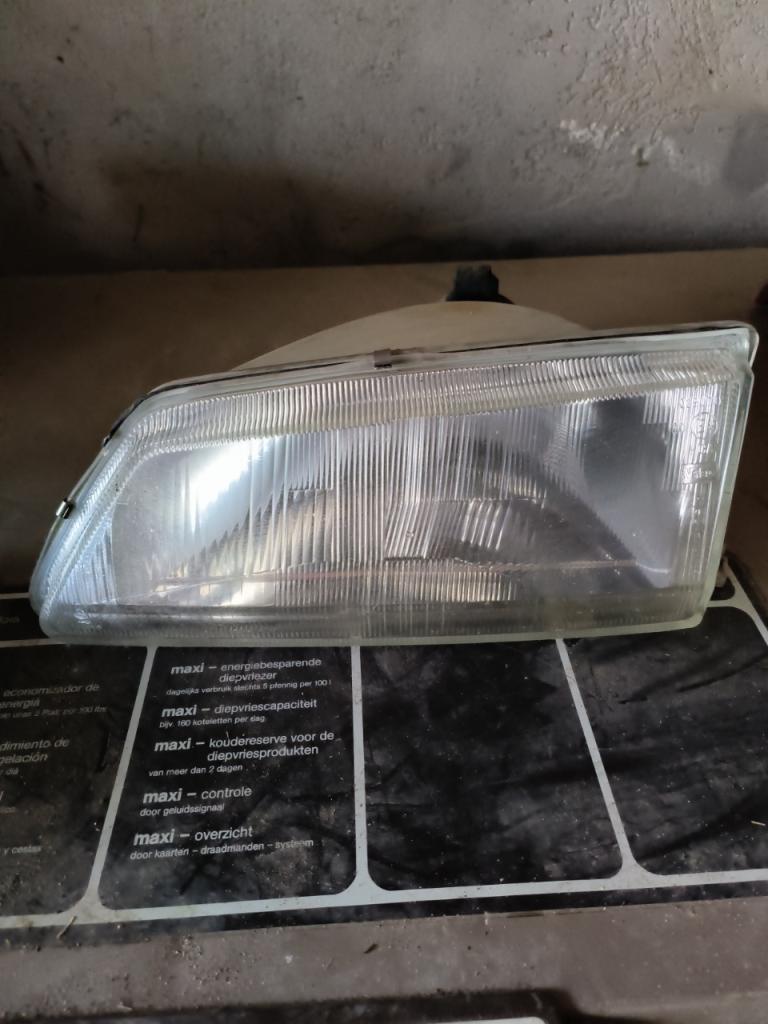 Pièces CITROEN AX optique AVG LesAnciennes.com