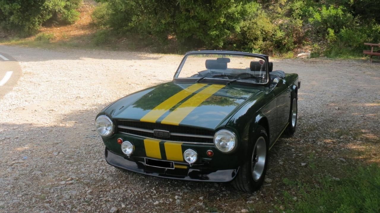 TRIUMPH TR6 - 1973 LesAnciennes.com
