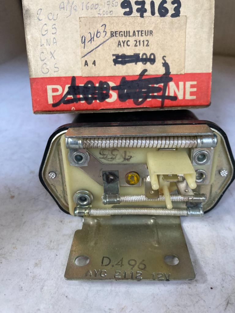 Régulateur de tension neuf CITROEN CX R12 G LesAnciennes.com