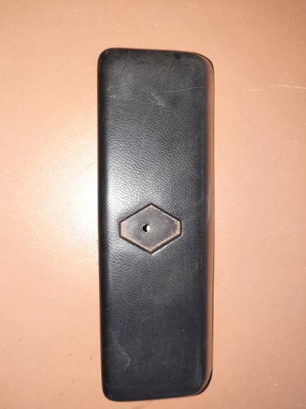 Cache volant R4 / R5 LesAnciennes.com