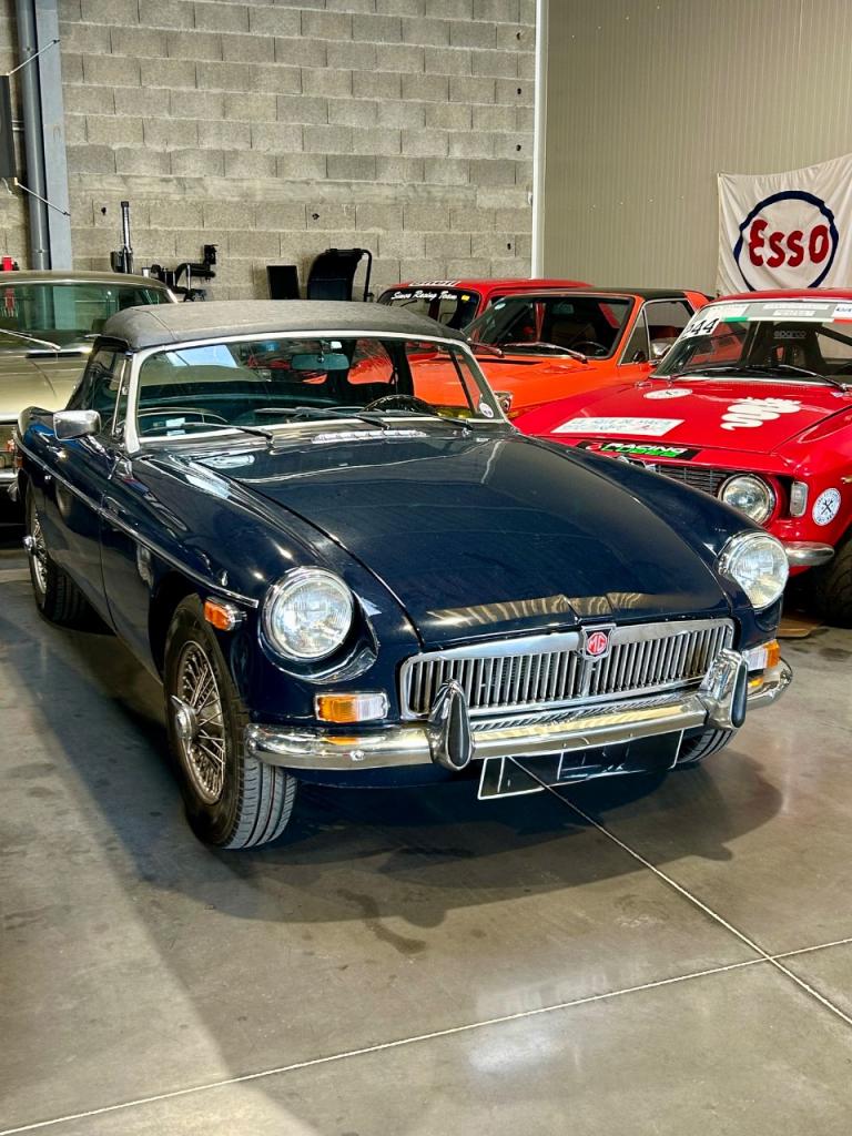 MG MGB - 1974 LesAnciennes.com