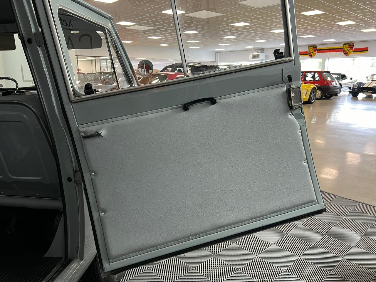 FIAT 850 200 COMBI B1 850 T - 1973 LesAnciennes.com