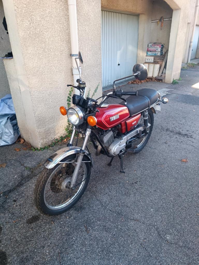 YAMAHA RS 125 - 1981 LesAnciennes.com