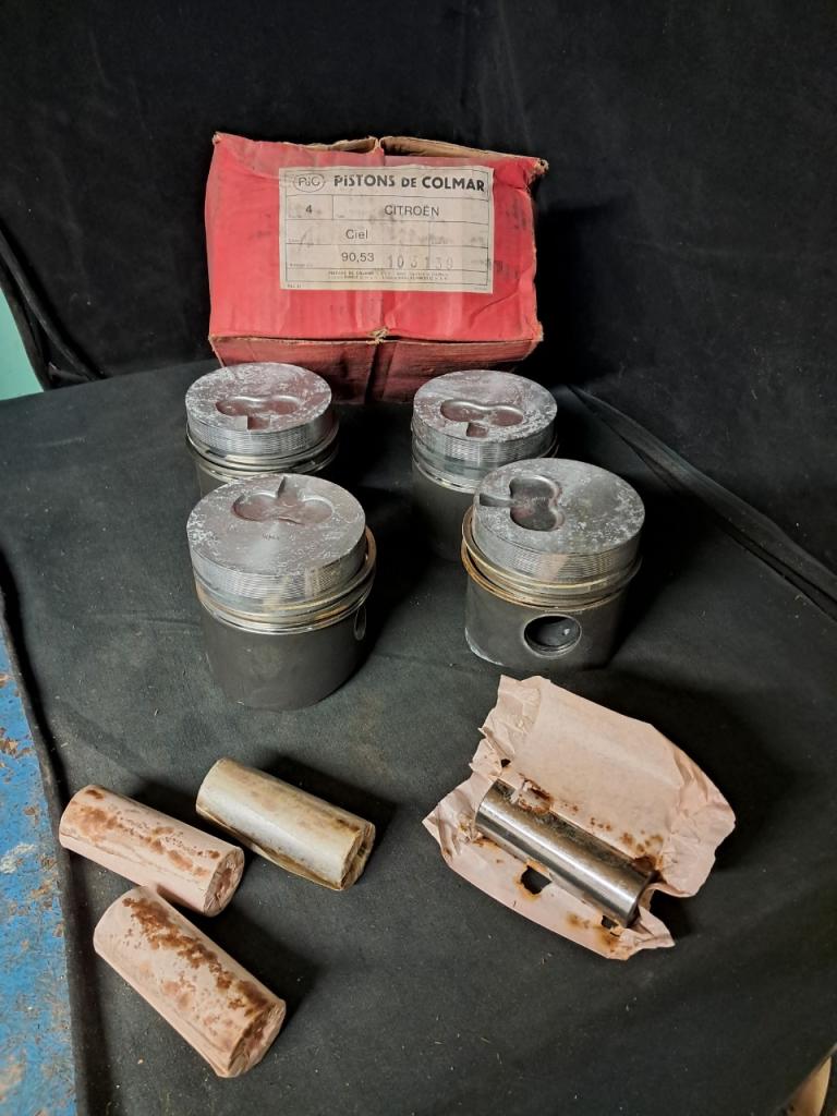 Jeu de pistons CITROEN DS , traction, ?? 90,44mm LesAnciennes.com