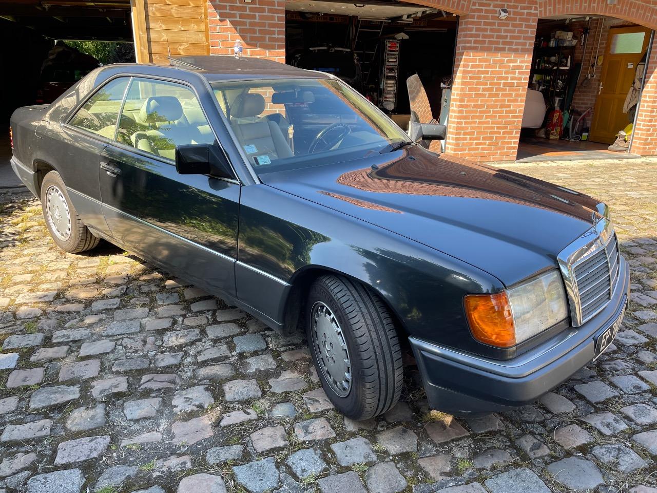 MERCEDES 300 CE - 1992 LesAnciennes.com