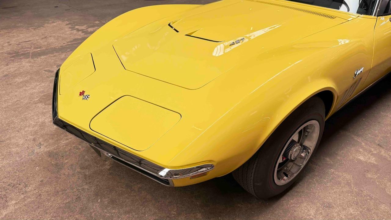 CHEVROLET Corvette C3 427 - 1969 LesAnciennes.com