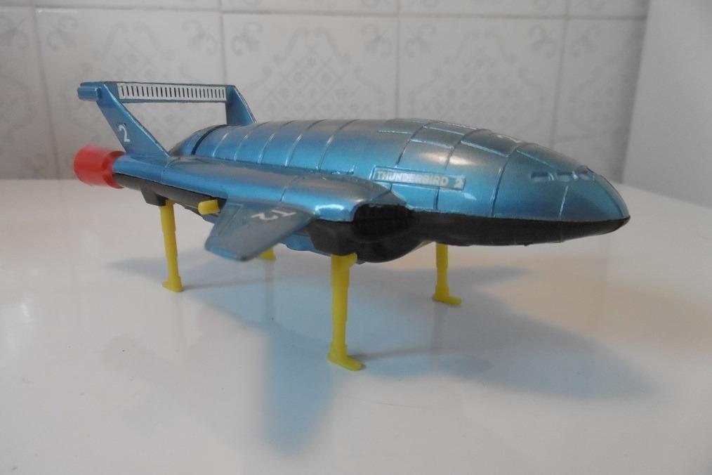 Dinky toys thunderbirds II LesAnciennes.com