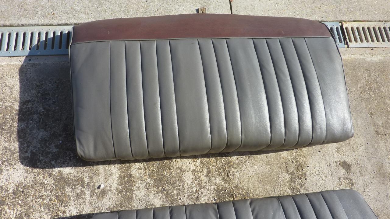 Sièges AV et banquette ARR SIMCA 8 1100 LesAnciennes.com