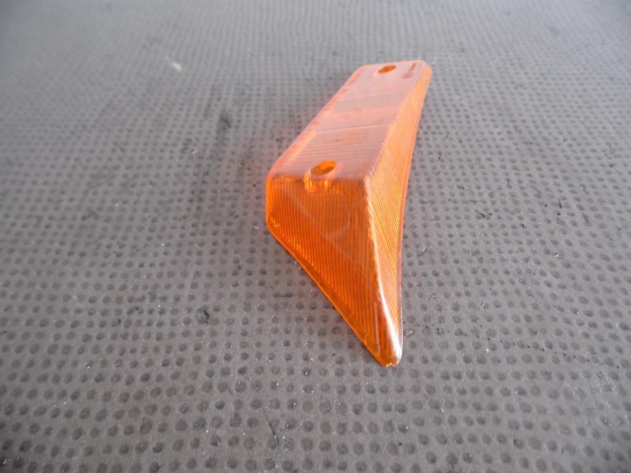 CABOCHON CLIGNOTANT AVANT DROIT SEIMA ALPINE A110 LesAnciennes.com