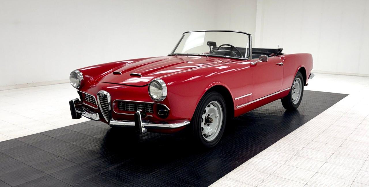 1961 Alfa Romeo Spider 2000 LesAnciennes.com