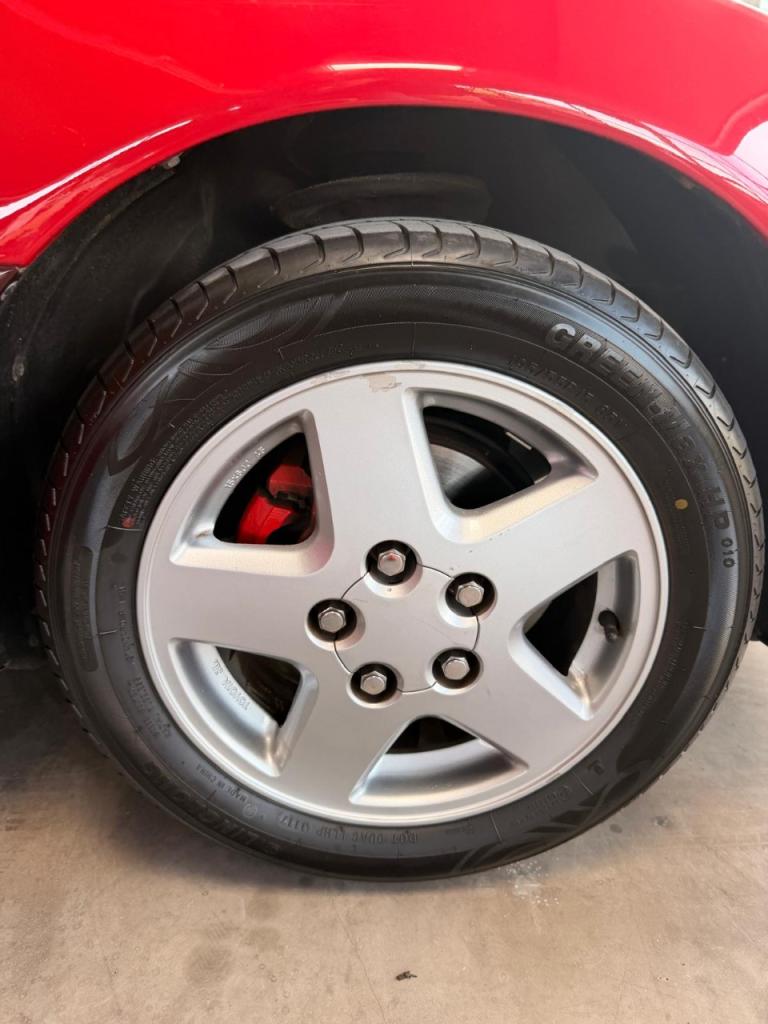 TOYOTA MR2 - 1990 LesAnciennes.com
