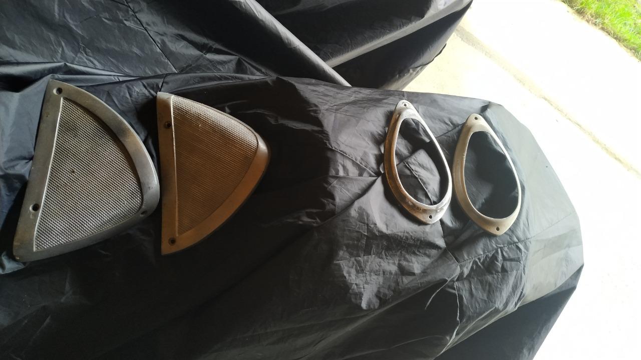 Lot de pièces CITROEN Traction 11 B LesAnciennes.com