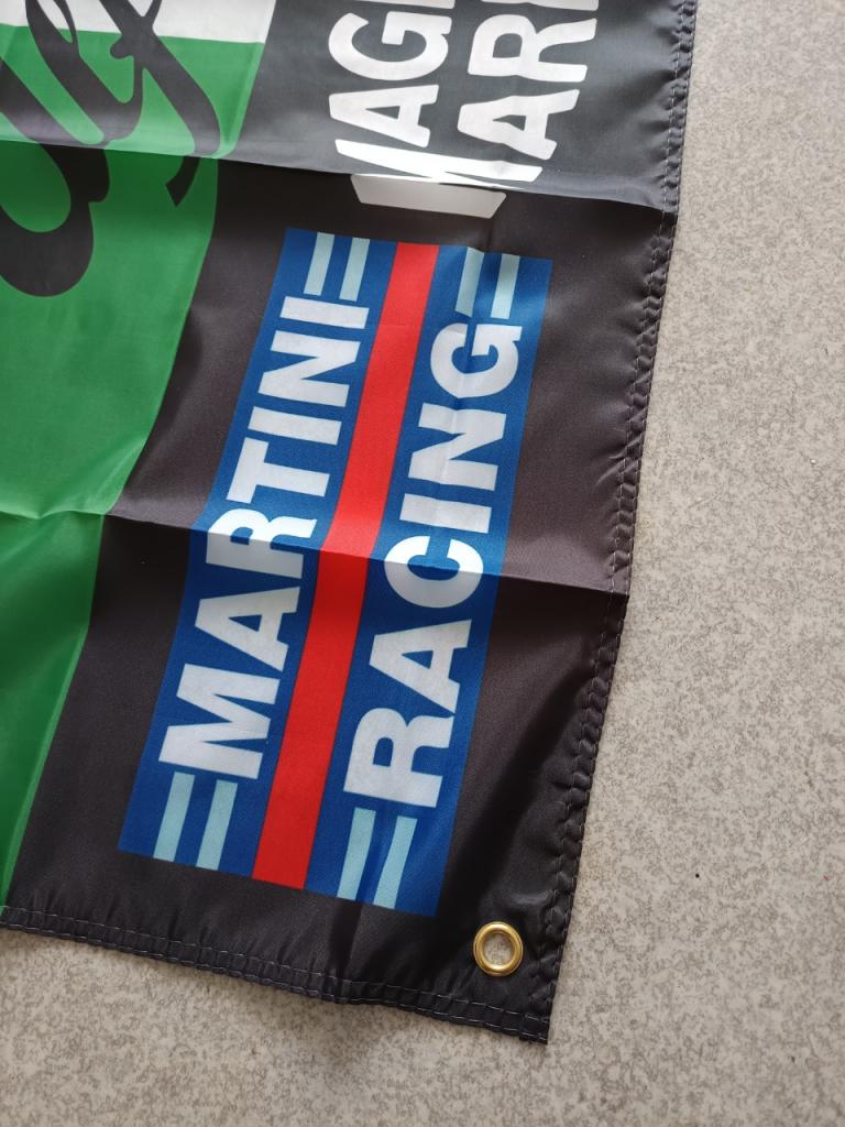 Drapeau Alfa Roméo N°1 LesAnciennes.com