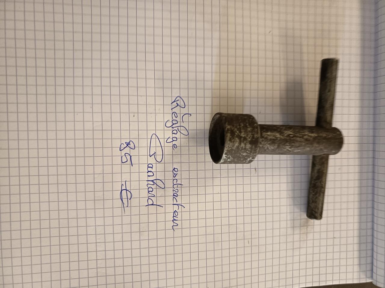 Outils Panhard LesAnciennes.com