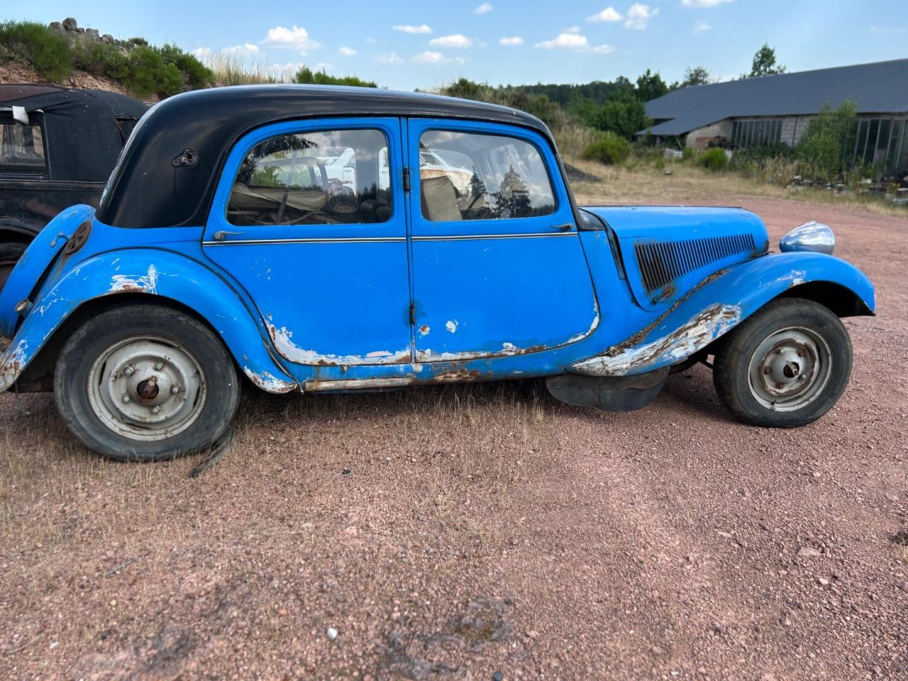 CITROEN Traction 11 BL - 1952 LesAnciennes.com