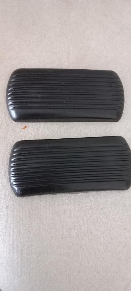 Grippe genoux GILLET HERSTAL 250 300 400 500 LesAnciennes.com