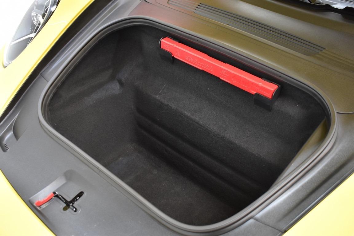 PORSCHE 992 911 Carrera 4S - 2019 LesAnciennes.com