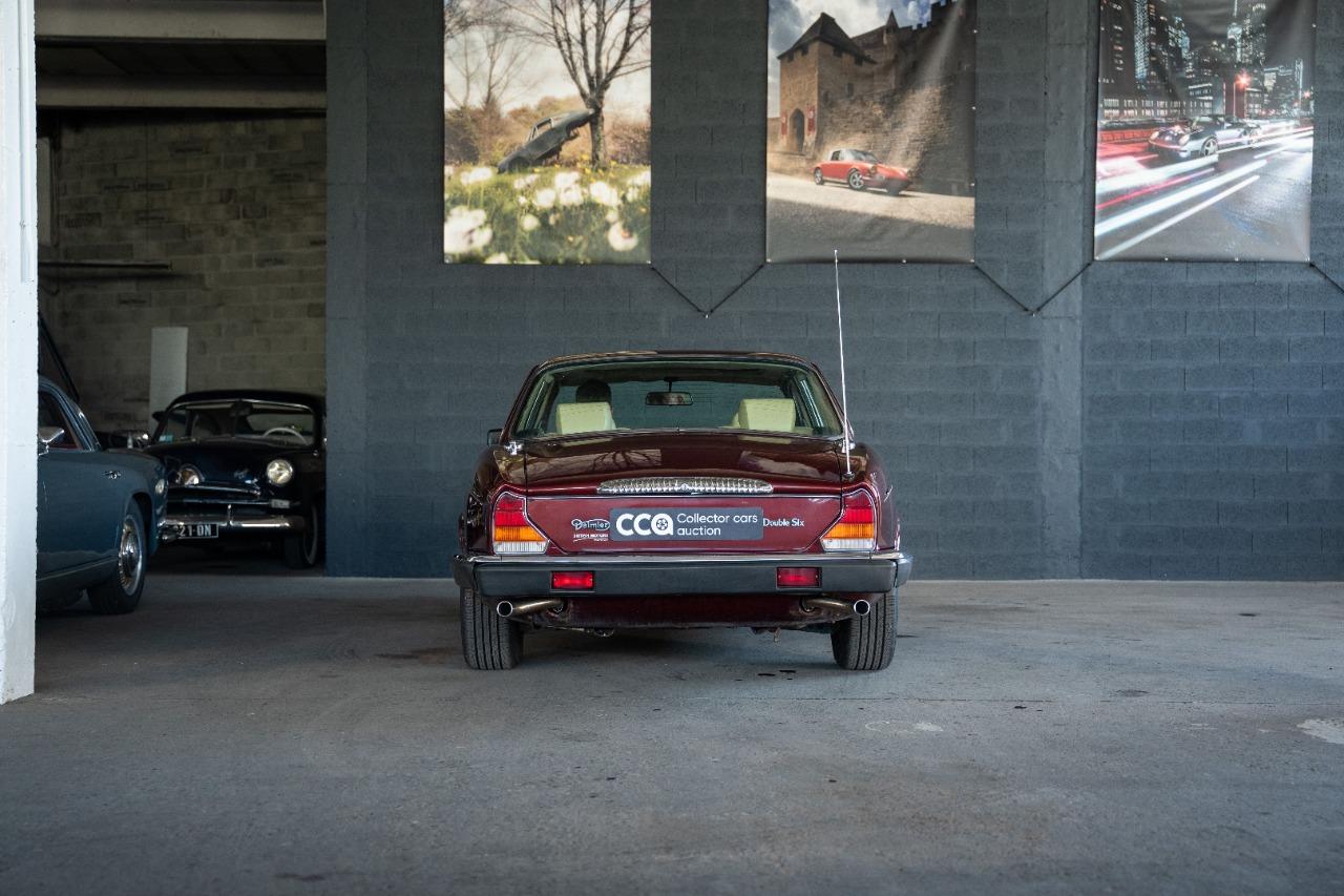 DAIMLER Double Six - 1992 LesAnciennes.com