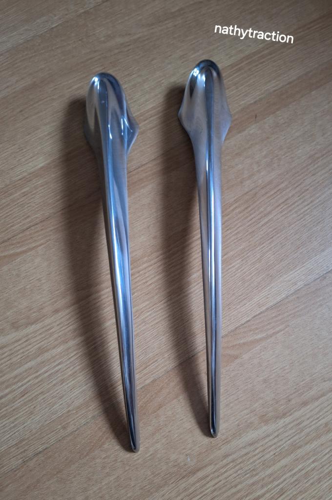 Paire enjoliveurs clignotants d'aile AV TRACTION LesAnciennes.com