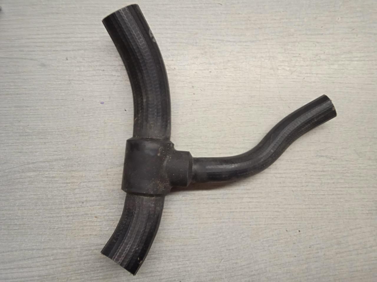 3589 DURITE RADIATEUR inferieur RENAULT R9 R11 LesAnciennes.com