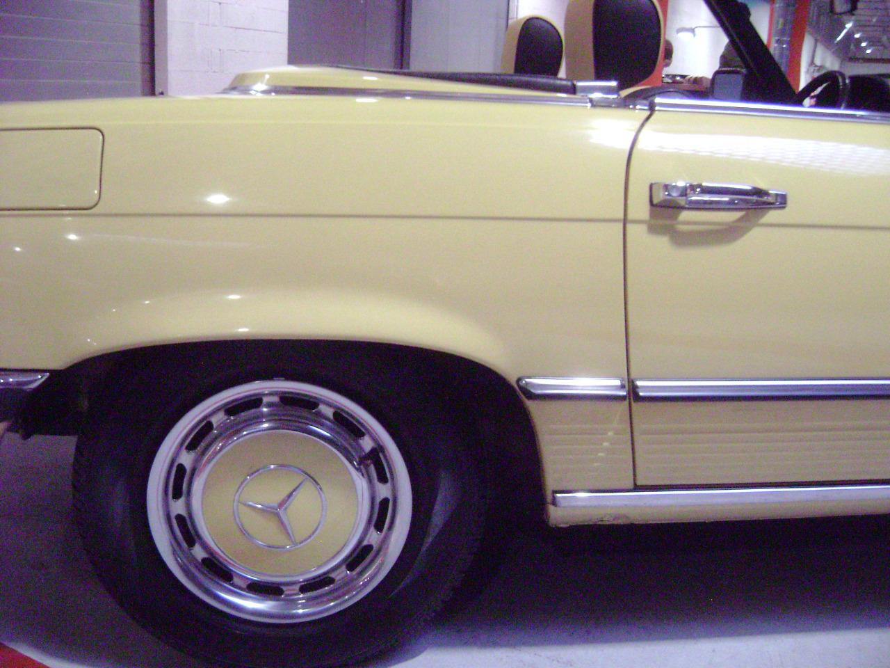 Enjoliveurs MERCEDES w107 LesAnciennes.com