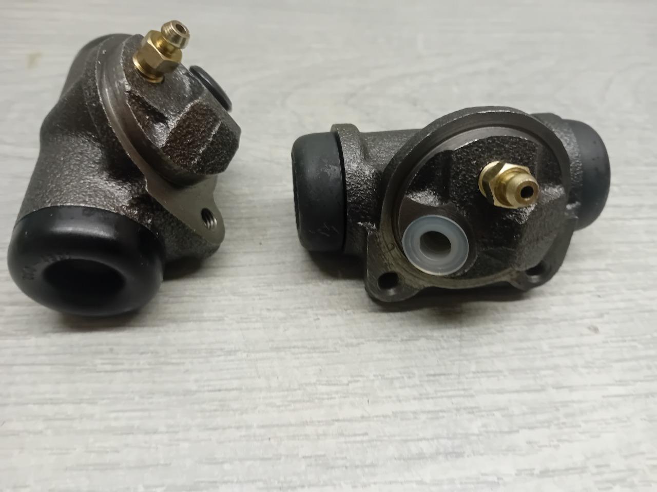 C1251 C1250 CYLINDRES DE ROUES ARRIERE ALFA 33 LesAnciennes.com