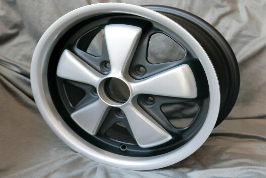1 pc. jante Porsche Fuchs 7x15 ET47 911 -1971 LesAnciennes.com