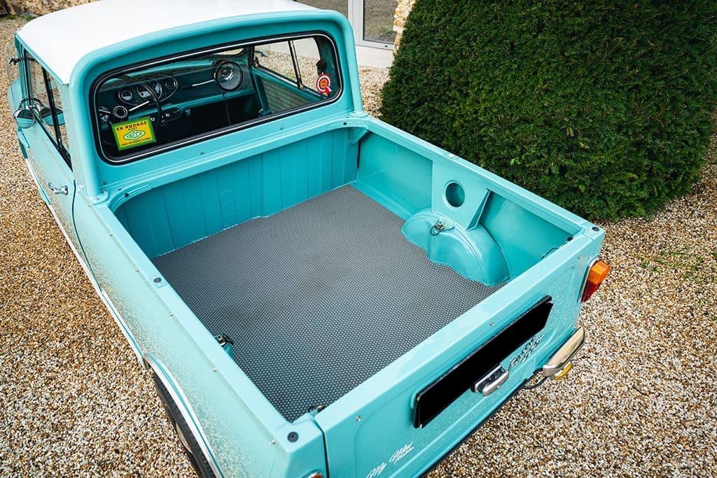 MORRIS Mini Pick Up - 1975 LesAnciennes.com