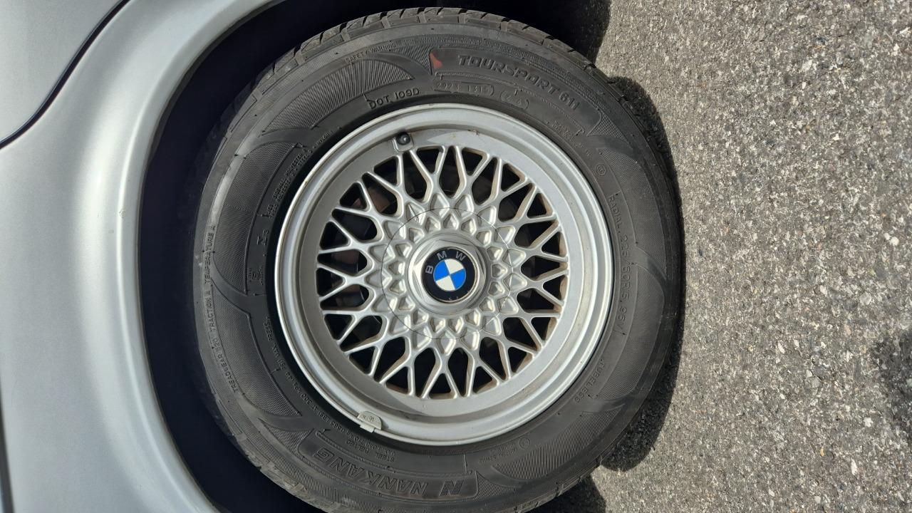 1993 BMW 5 Series 525i E34, foto 2