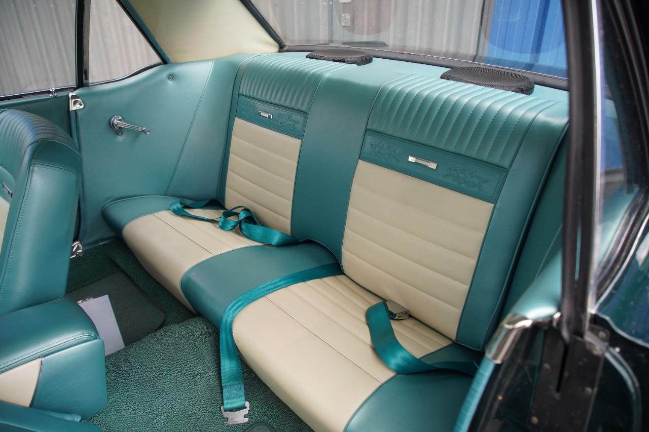 FORD Mustang 289ci - 1966 LesAnciennes.com