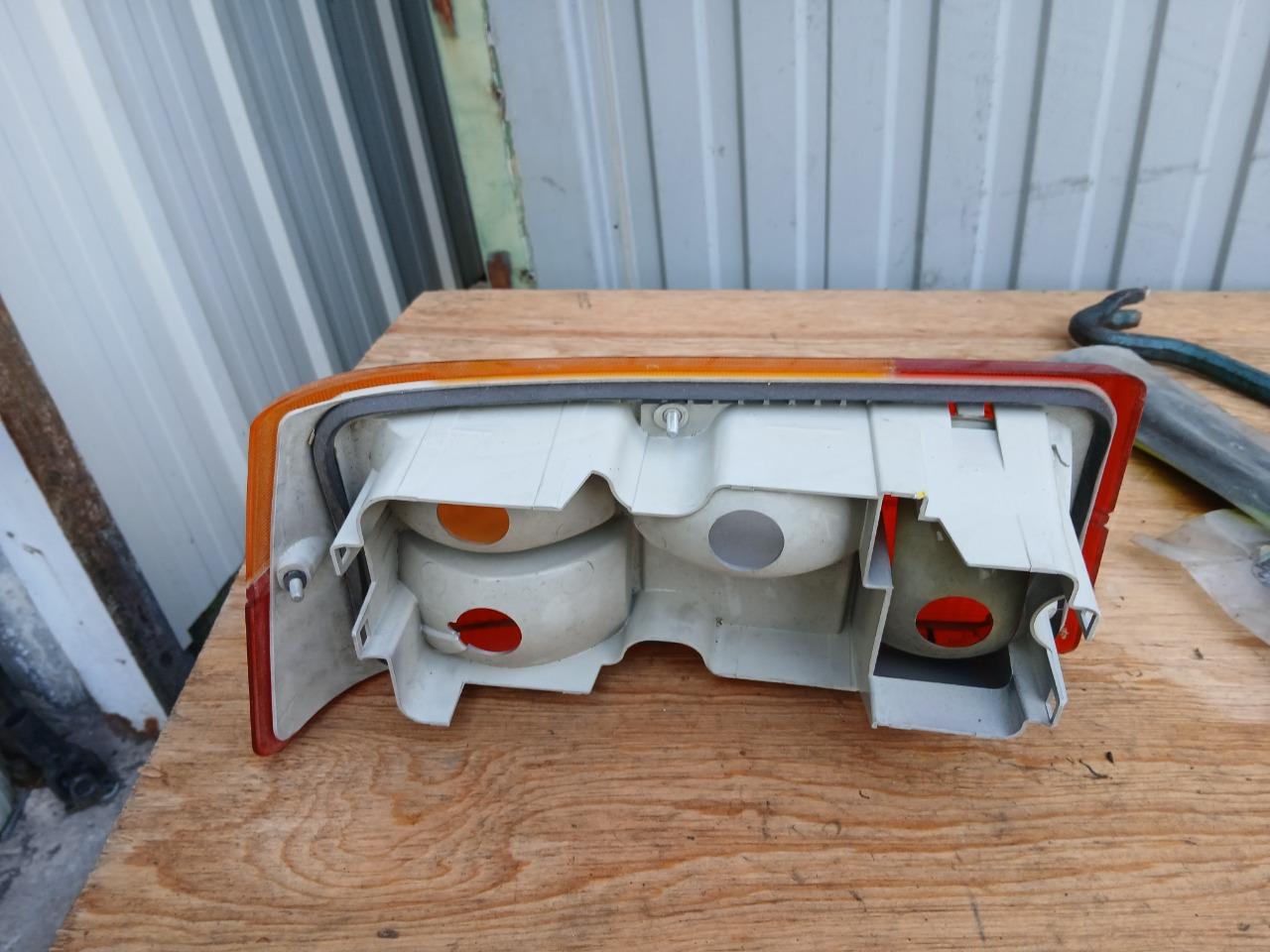 Feux RENAULT 18 (R18) LesAnciennes.com
