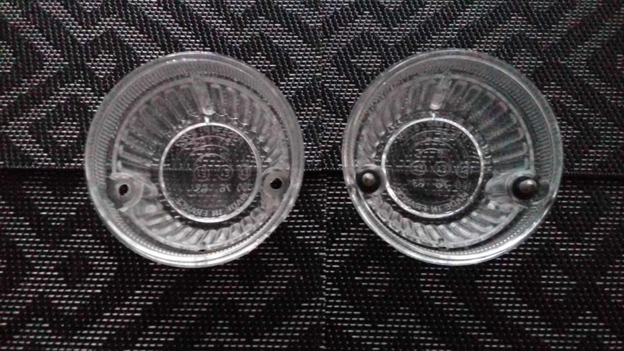 Cabochons clignotants RENAULT 4 (R4) Dauphine LesAnciennes.com
