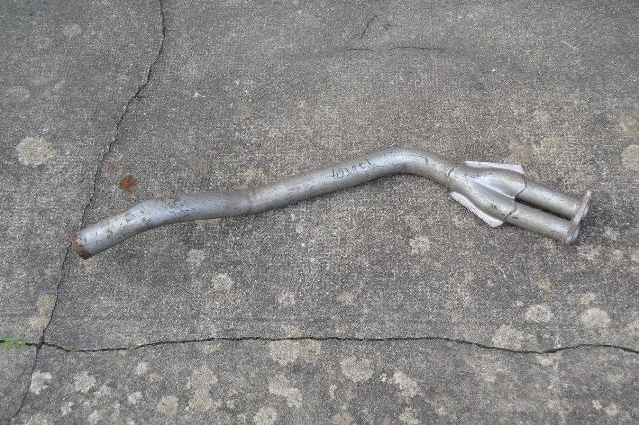 Tuyau AV double sortie, PEUGEOT 504 68/72, neuf LesAnciennes.com