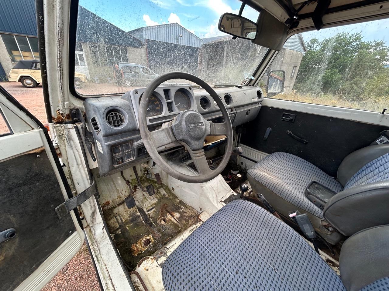 SUZUKI SJ 413 Hard top - 1986 LesAnciennes.com