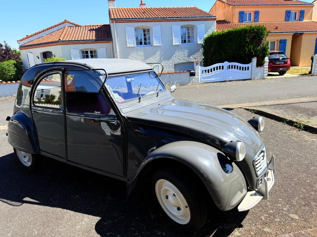1961 Citroën 2CV AZ LesAnciennes.com