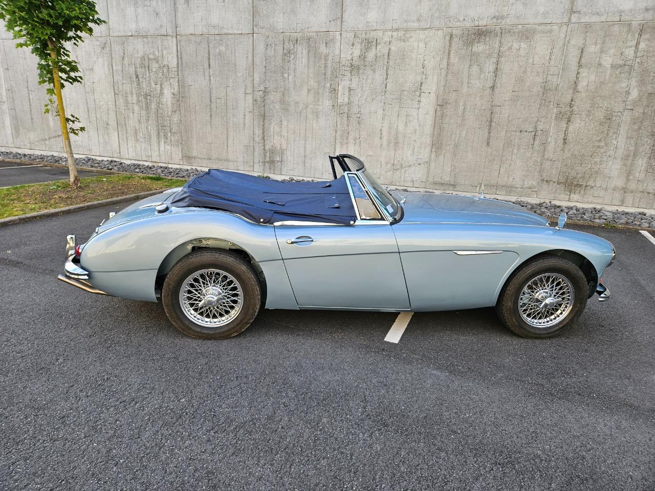 AUSTIN HEALEY 3000 MKIII - REFAITE 100% - 1964 LesAnciennes.com
