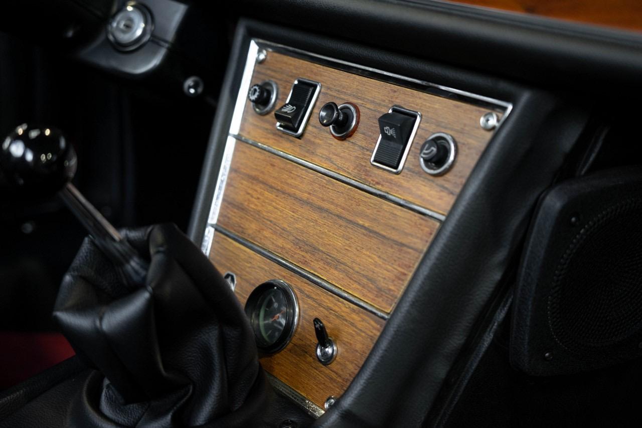 FIAT Dino 2.4L Spider - 1972 LesAnciennes.com